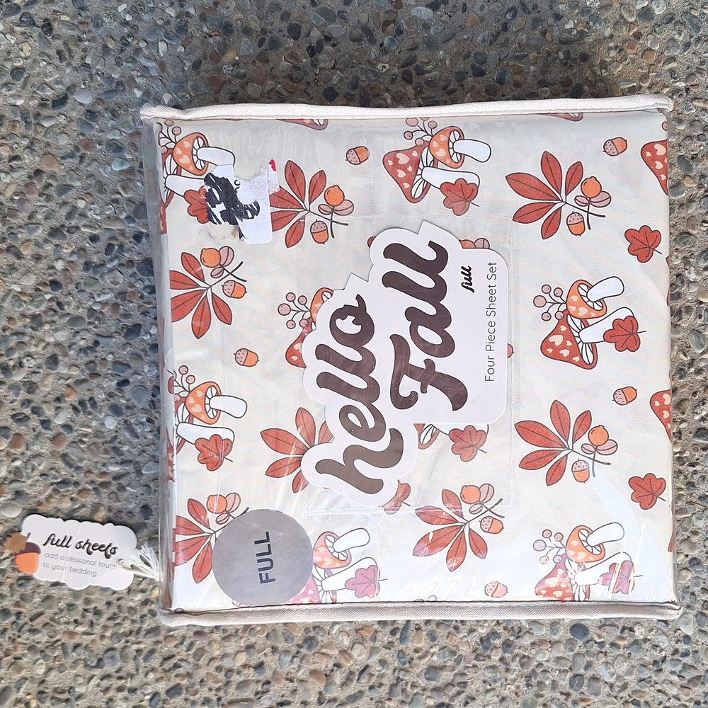 NWT Hello Fall Groovy Mushroom Acorn Leaf Print Full Size 4 Piece Sheet Set